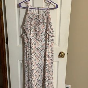 Light material flow dress spaghetti straps.